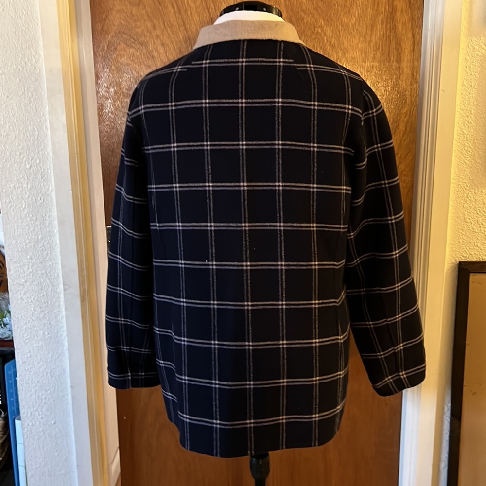 Woman’s Pendleton Jacket - image 3